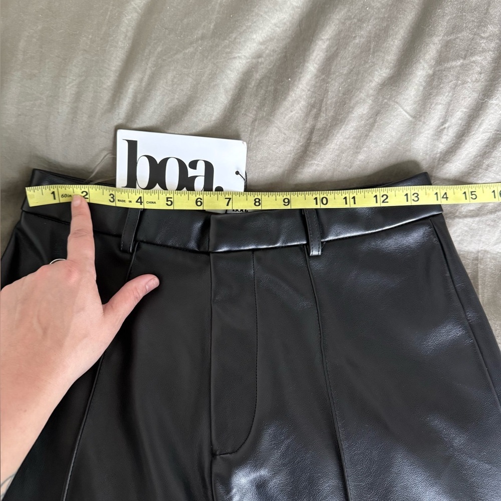 Because of Alice Black Faux Leather Wide-Leg Pants M NWT Viral Y2K Quiet Luxury - Picture 5 of 8